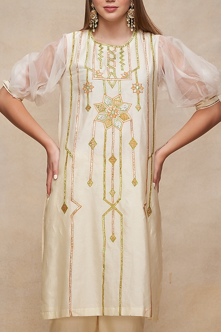 Off-White Chanderi Gota Work Short Kurta by Gulabo By Abu Sandeep at Pernia's Pop Up Shop