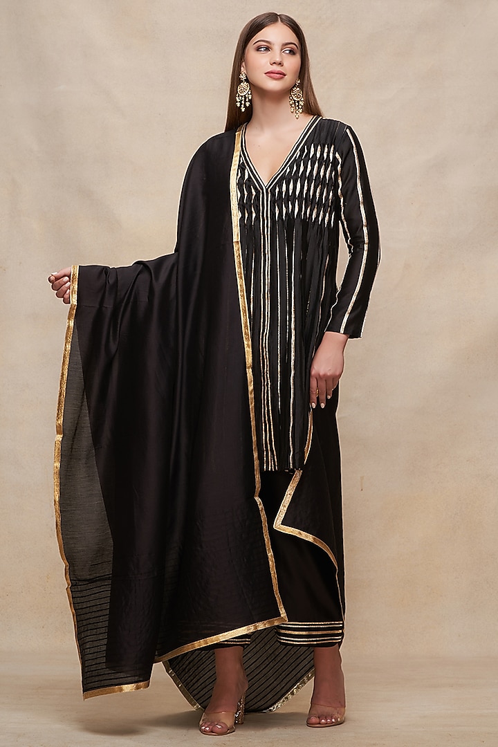 Black Chanderi Gota Work Dupatta by Gulabo By Abu Sandeep