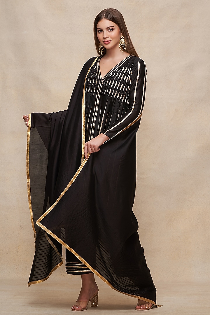 Black Chanderi Gota Work Dupatta by Gulabo By Abu Sandeep at Pernia's Pop Up Shop