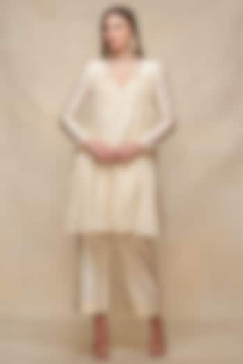 Off-White Chanderi Gota Work Pleated Kurta by Gulabo By Abu Sandeep at Pernia's Pop Up Shop