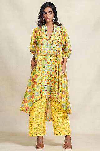 Yellow Chanderi Gota Work Straight Pants by Gulabo By Abu Sandeep