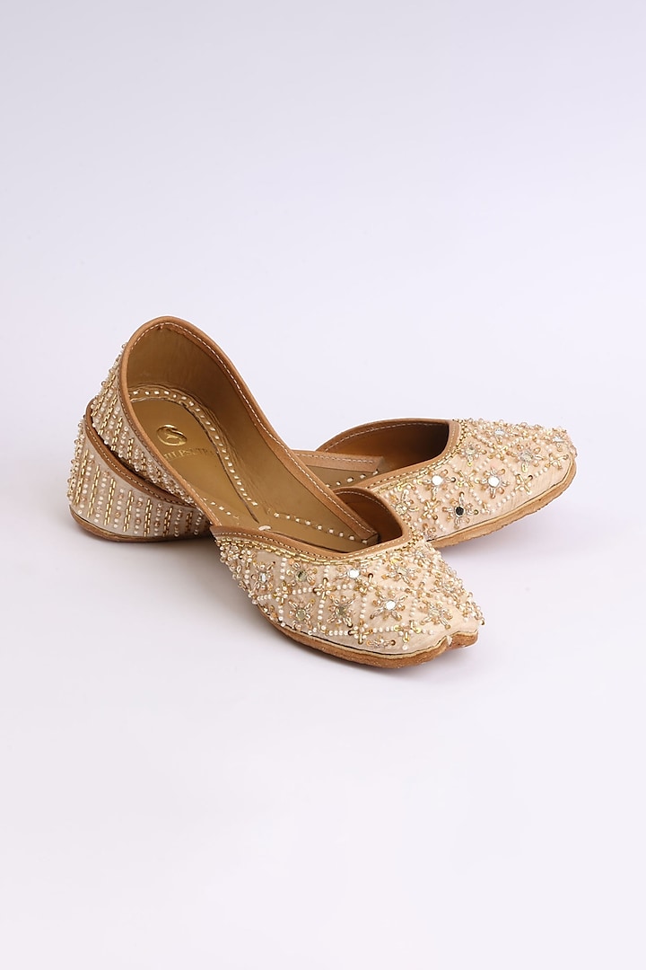 Gold Leather Mirror & Cutdana Embroidered Juttis by Shilpsutra