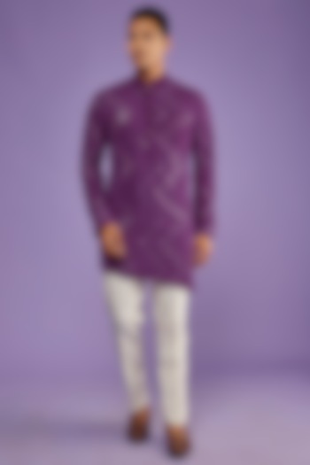 Magenta Georgette Embroidered Kurta Set by SVEN SUITS at Pernia's Pop Up Shop