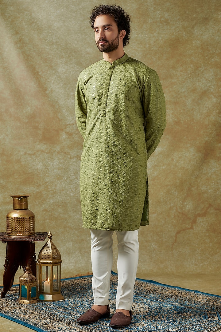 Green Georgette Thread & Sequins Embroidered Kurta Set by SVEN SUITS