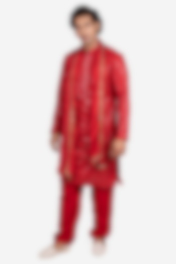 Red Faux Silk Embroidered Kurta Set by SVEN SUITS