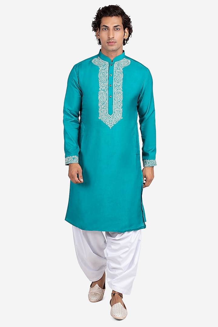 Blue Faux Tussar Silk Paisley Thread Embroidered Kurta Set by SVEN SUITS