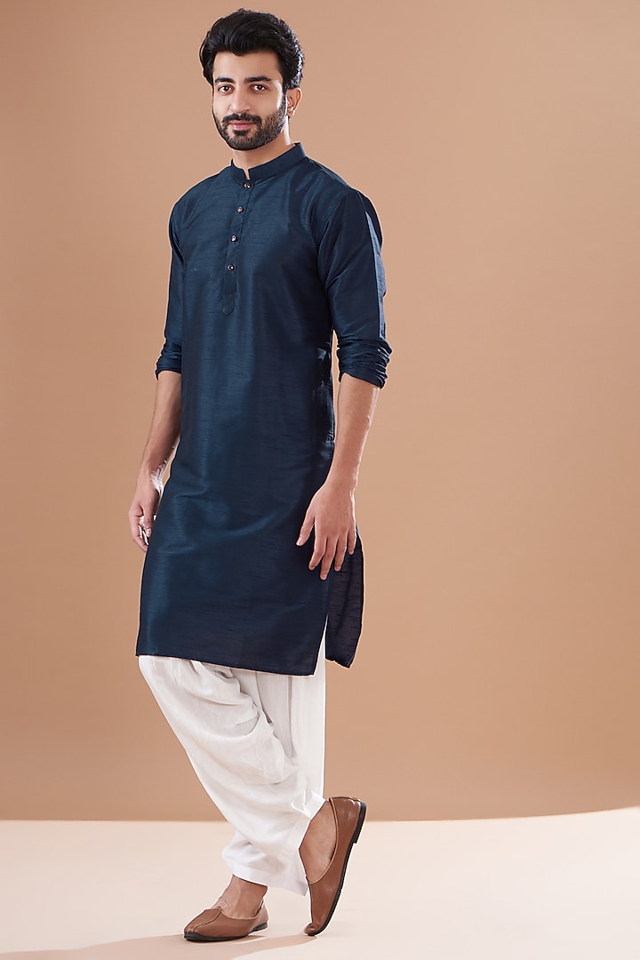 Navy Blue Faux Silk Kurta Set by SVEN SUITS at Pernia's Pop Up Shop