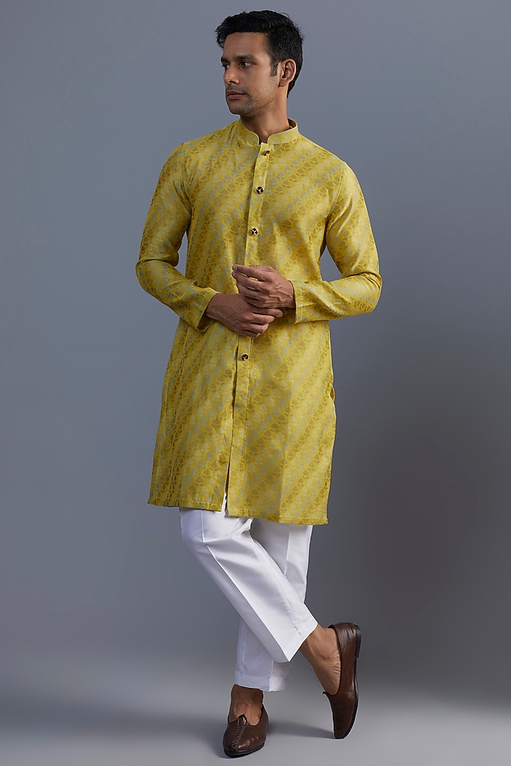 Granola Yellow Silk Floral Printed Kurta Set by SVEN SUITS at Pernia's Pop Up Shop