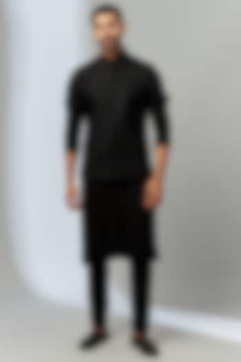 Black Silk Embroidered Bundi Jacket Set by SVEN SUITS at Pernia's Pop Up Shop