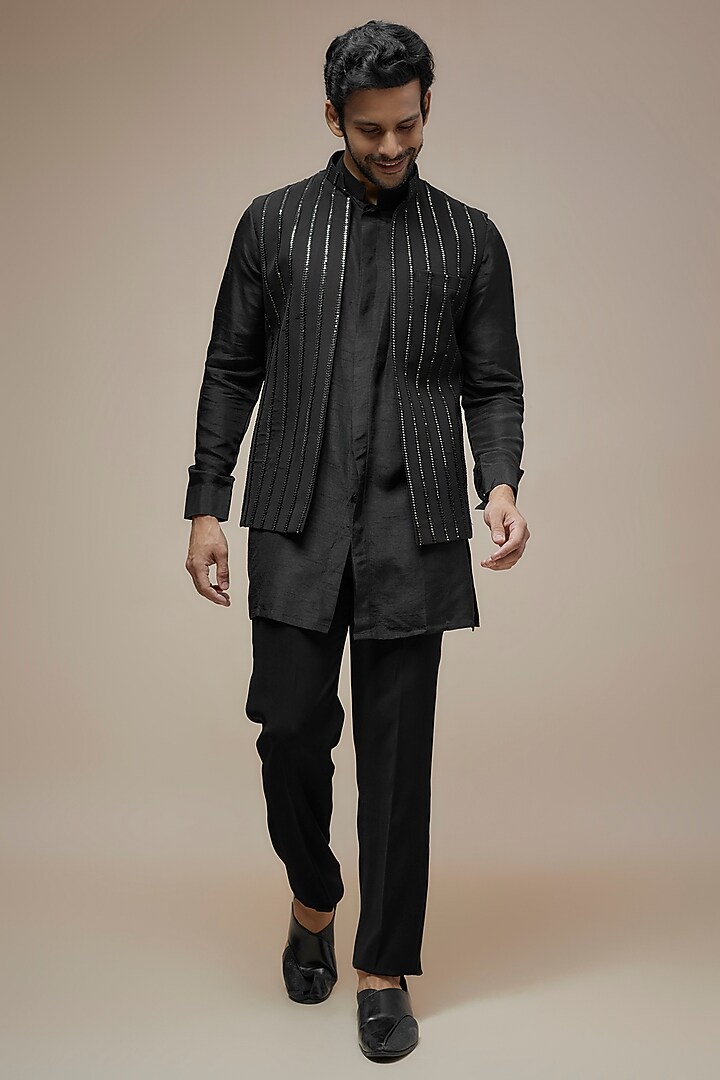 Black Silk Sequins Embroidered Bundi Jacket Set by SVEN SUITS at Pernia's Pop Up Shop