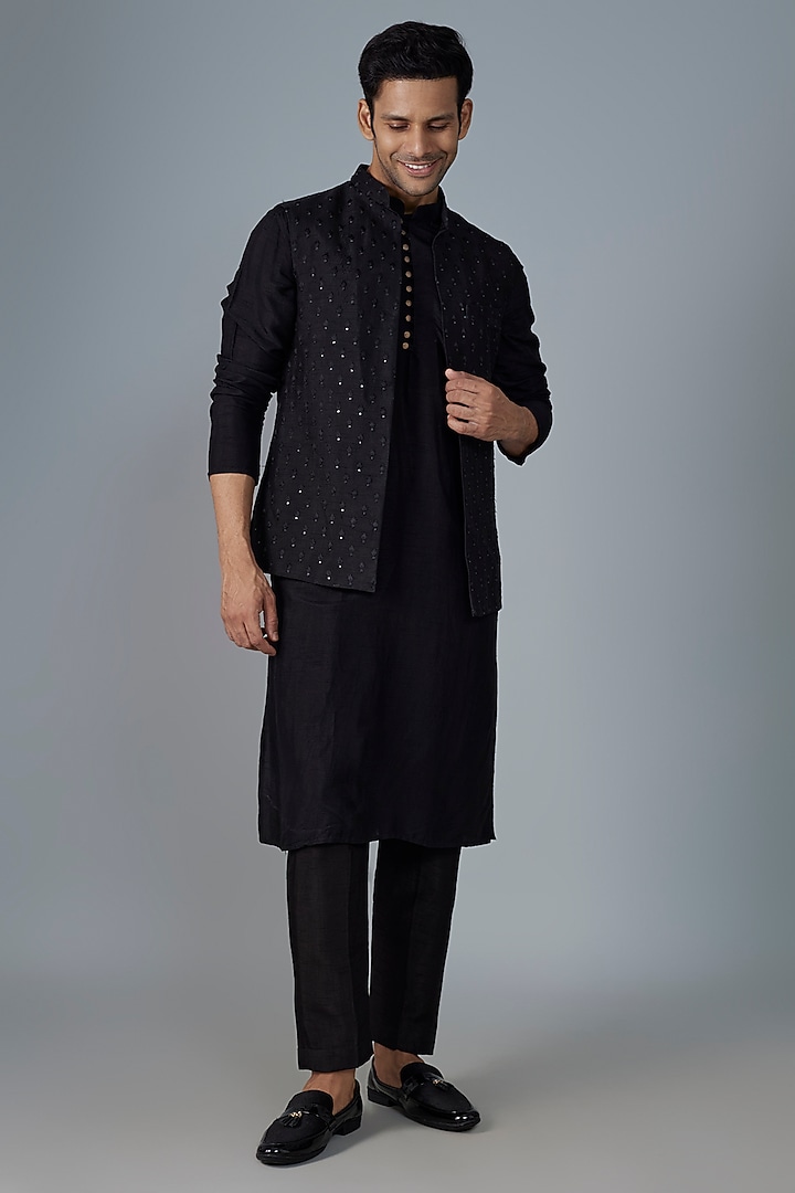 Black Silk Hand & Machine Embroidered Bundi Jacket Set by SVEN SUITS at Pernia's Pop Up Shop