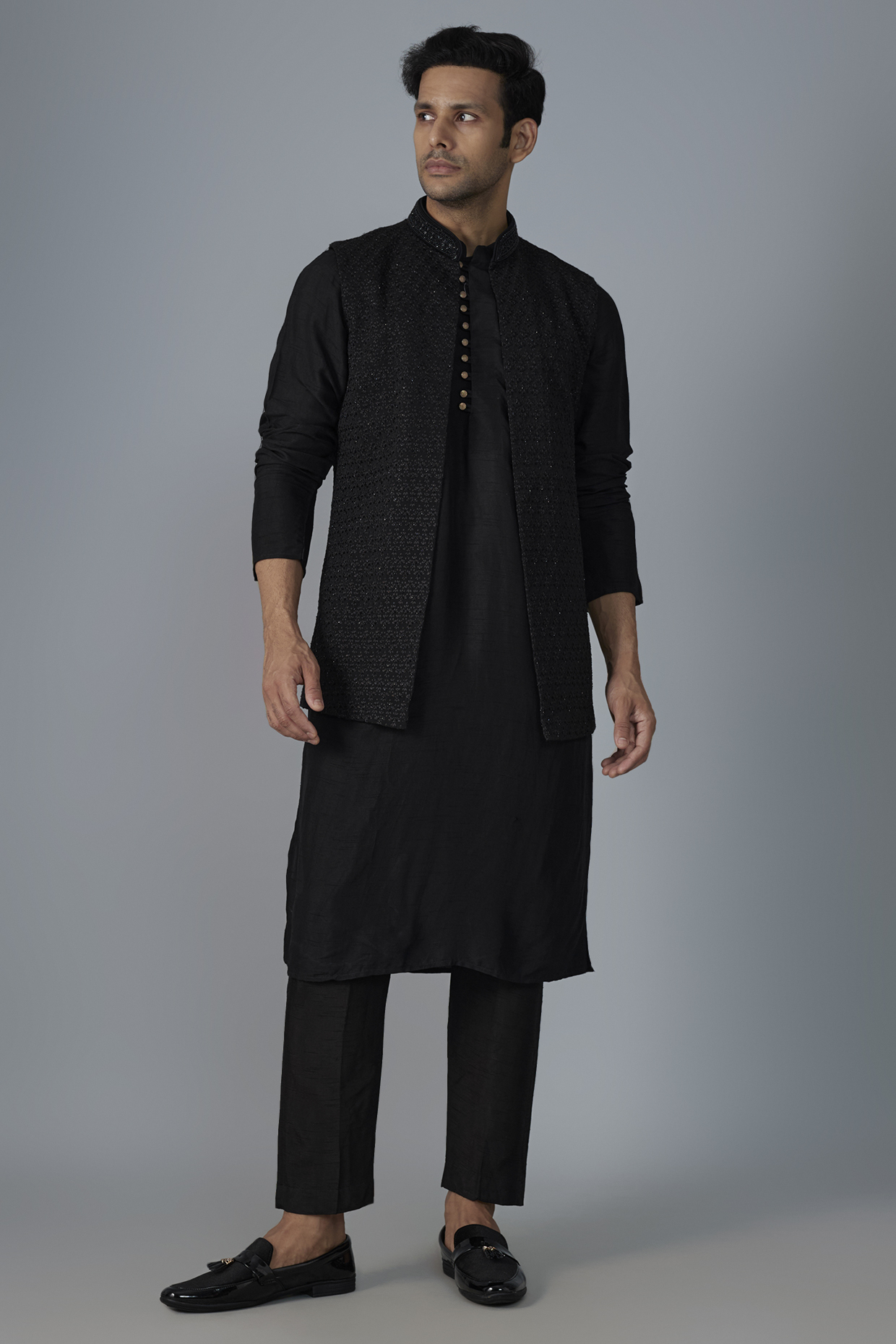 Black Silk Hand & Machine Embroidered Bundi Jacket Set by SVEN SUITS