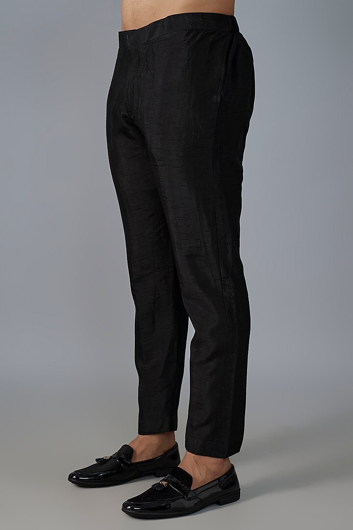 Black Silk Hand & Machine Embroidered Bundi Jacket Set by SVEN SUITS at Pernia's Pop Up Shop