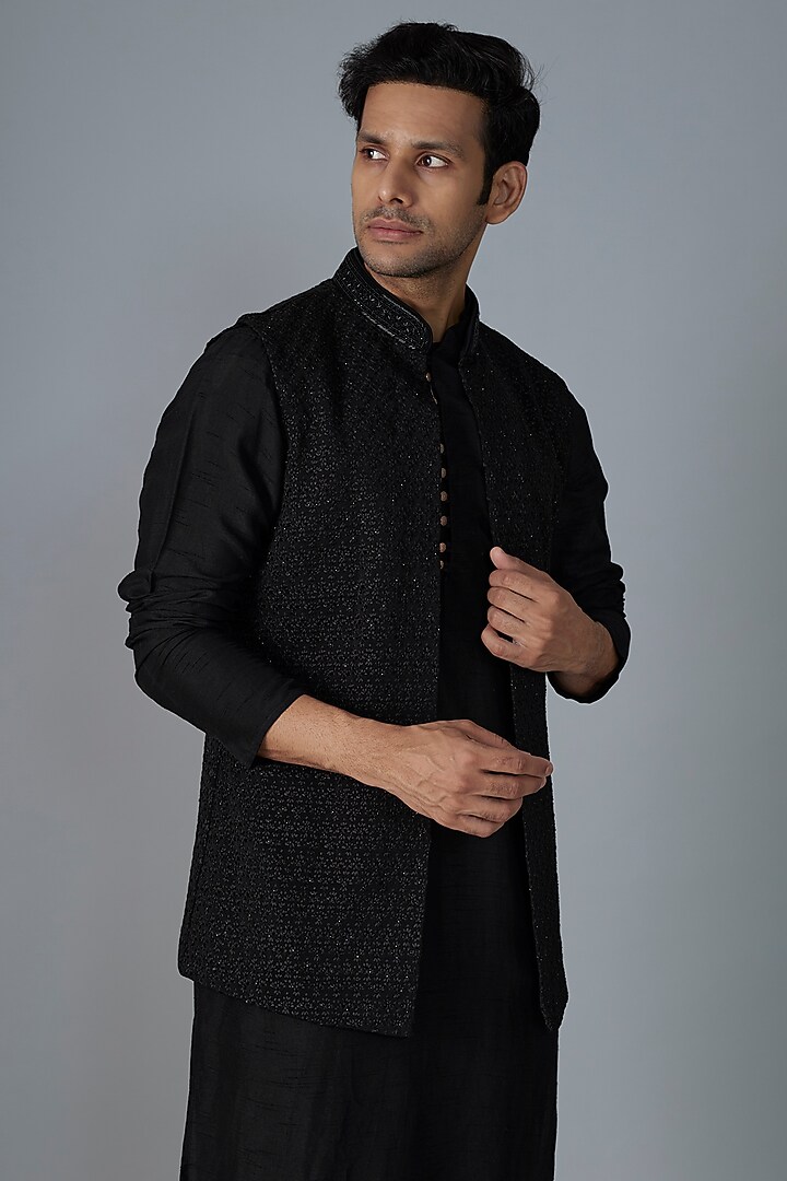 Black Silk Hand & Machine Embroidered Bundi Jacket Set by SVEN SUITS at Pernia's Pop Up Shop