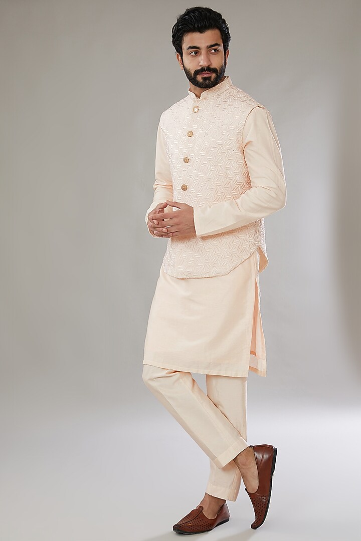 Peach Silk Embroidered Bundi Set by SVEN SUITS at Pernia's Pop Up Shop