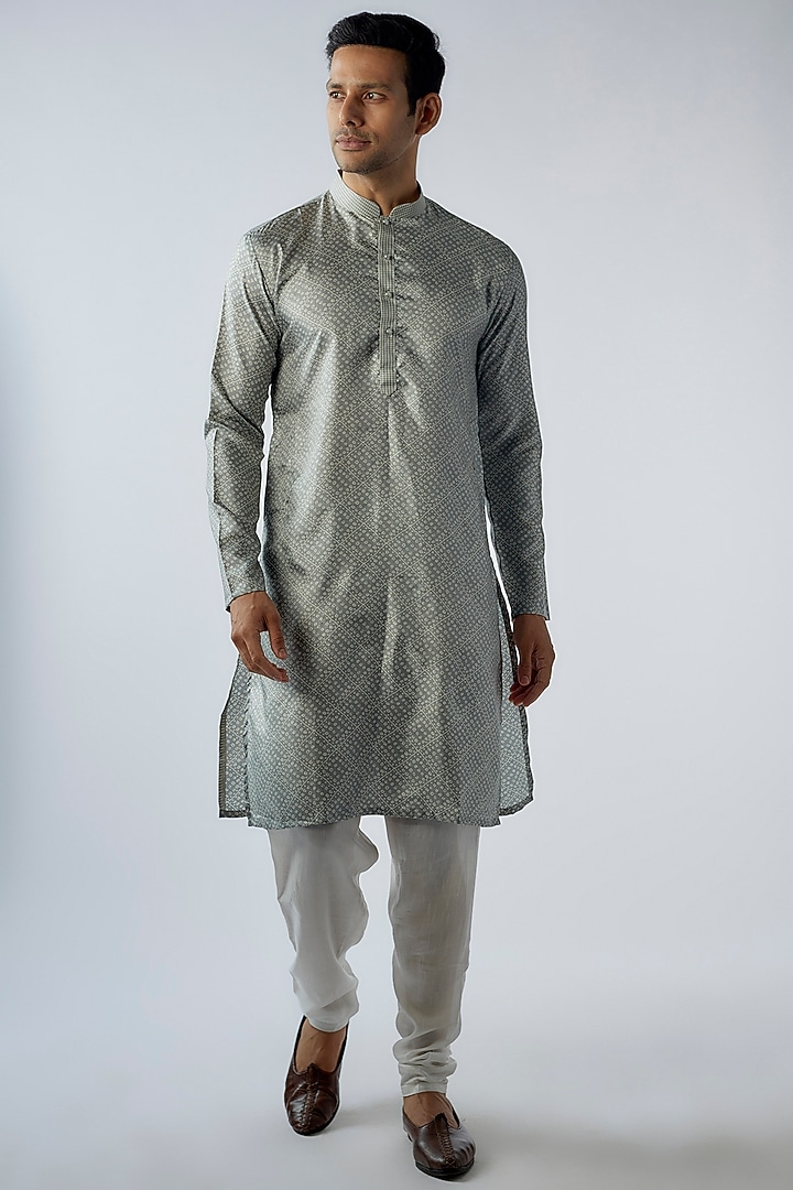 Green Silk Printed Kurta Set by SVEN SUITS at Pernia's Pop Up Shop