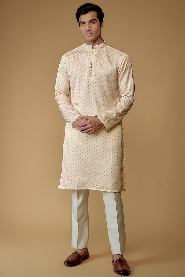 Ivory Faux Silk Printed Kurta Set by SVEN SUITS at Pernia's Pop Up Shop