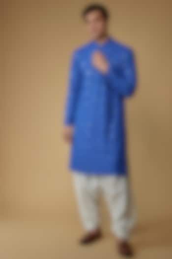 Royal Blue Georgette Embroidered Kurta Set by SVEN SUITS at Pernia's Pop Up Shop