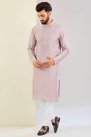 Mauve Silk Hand & Machine Embroidered Kurta Set by SVEN SUITS