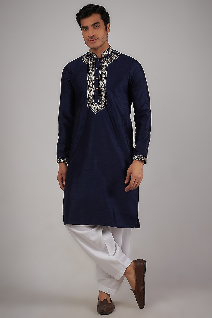 Navy Blue Silk Mirror Embroidered Kurta Set by SVEN SUITS at Pernia's Pop Up Shop
