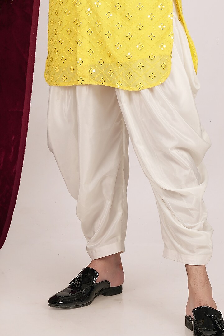 Yellow Georgette Embroidered Kurta set by SVEN SUITS at Pernia's Pop Up Shop