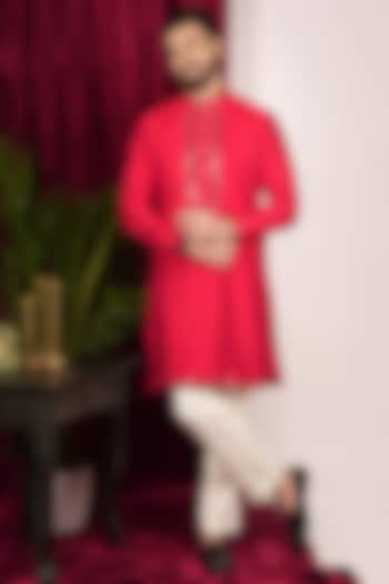 Red Faux Tussar Silk Floral Embroidered Kurta Set by SVEN SUITS