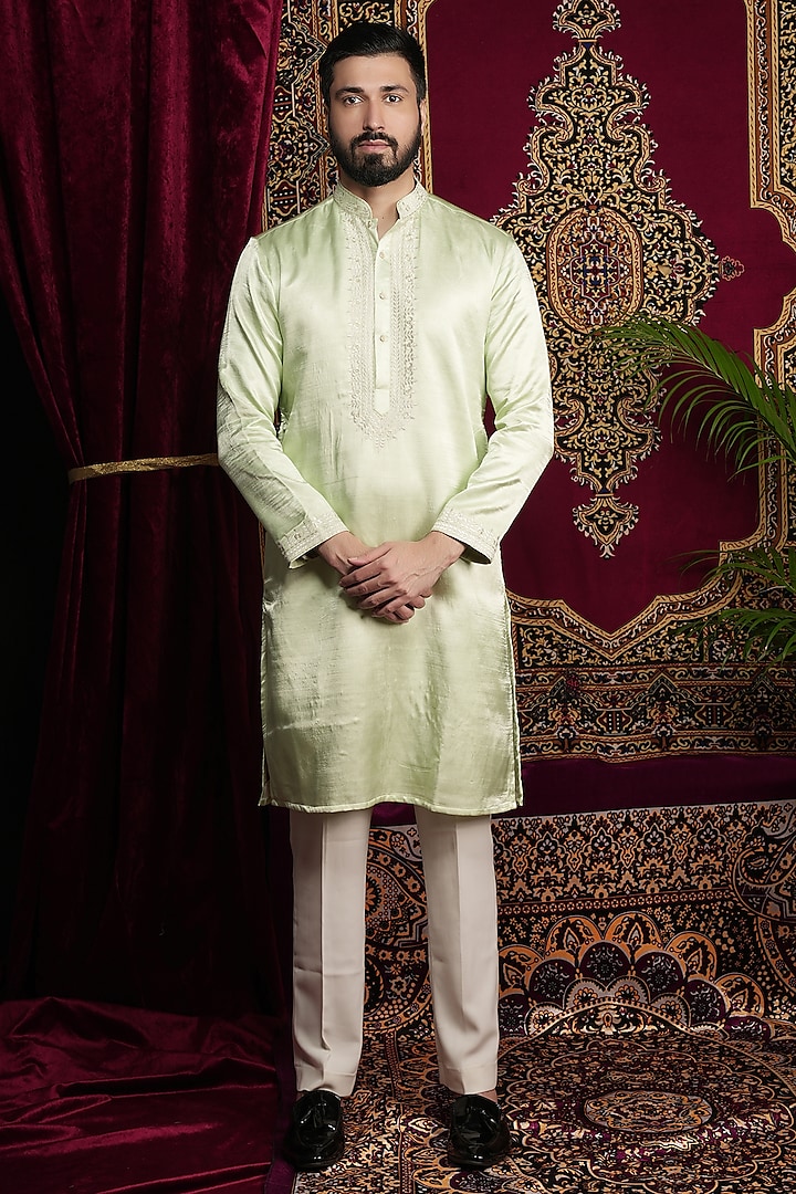 Mint Green Faux Silk Thread Embroidered Kurta Set by SVEN SUITS