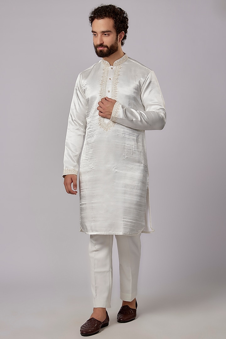 White Gajji Silk Hand Embroidered Kurta Set by SVEN SUITS at Pernia's Pop Up Shop
