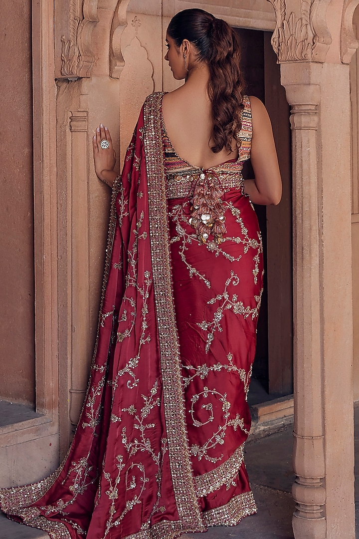 Red Raw Silk Sequins & Cutdana Hand Embroidered Reception Saree Set by Studio Bagechaa at Pernia's Pop Up Shop
