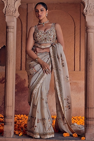 Ivory Raw Silk & Bandhani Tissue Dori Work Saree Set by Studio Bagechaa
