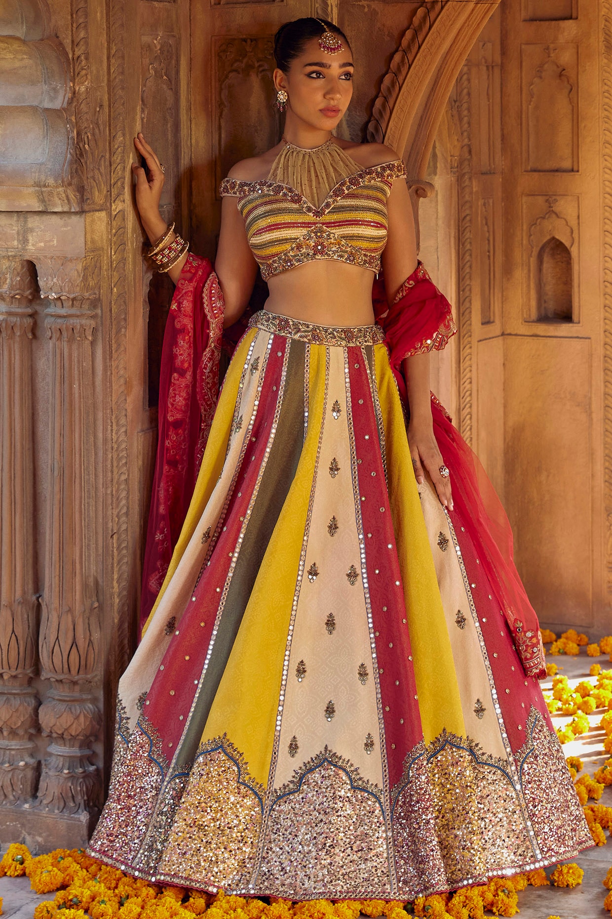 Tarun Tahiliani - Understated elegance finds new meaning in this classic  ombré-hued peach anarkali. Ideal for an intimate celebration, this anarkali  is draped with our refreshing yet lightweight mukaish dupatta with fine