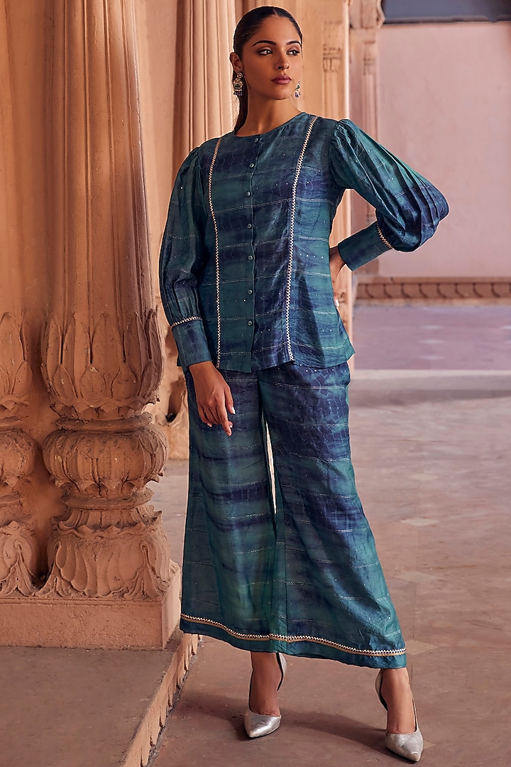 Green & Blue Chanderi Silk Embroidered Co-Ord Set by Studio Bagechaa