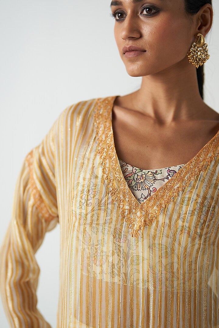 Yellow Chanderi Screen Printed Kurta Set by Studio Bagechaa at Pernia's Pop Up Shop