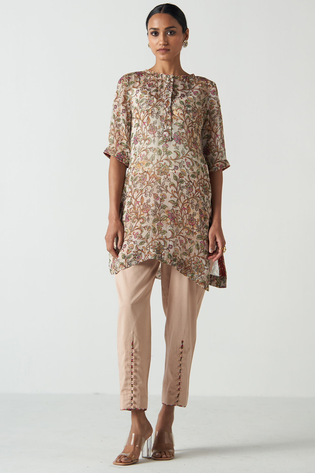 Green Organza & Chanderi Screen Printed Short Kurta Set by Studio Bagechaa at Pernia's Pop Up Shop