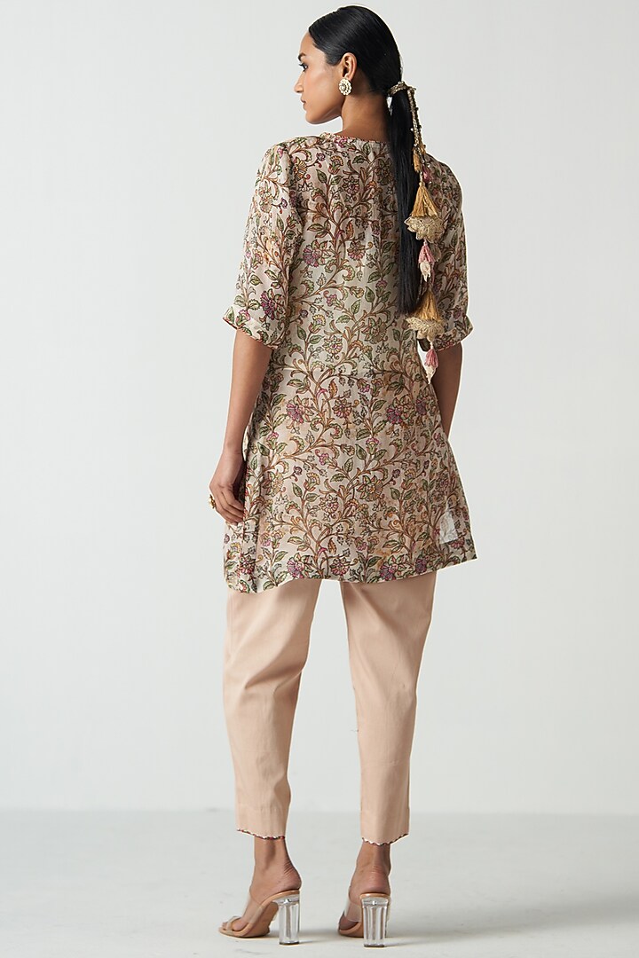 Green Organza & Chanderi Screen Printed Short Kurta Set by Studio Bagechaa at Pernia's Pop Up Shop