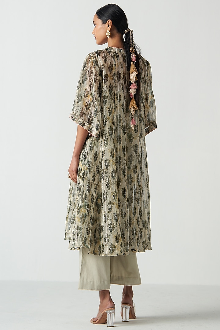 Green Organza & Chanderi Screen Printed Cape Set by Studio Bagechaa at Pernia's Pop Up Shop