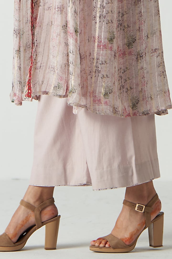Purple Organza & Chanderi Screen Printed Cape Set by Studio Bagechaa at Pernia's Pop Up Shop