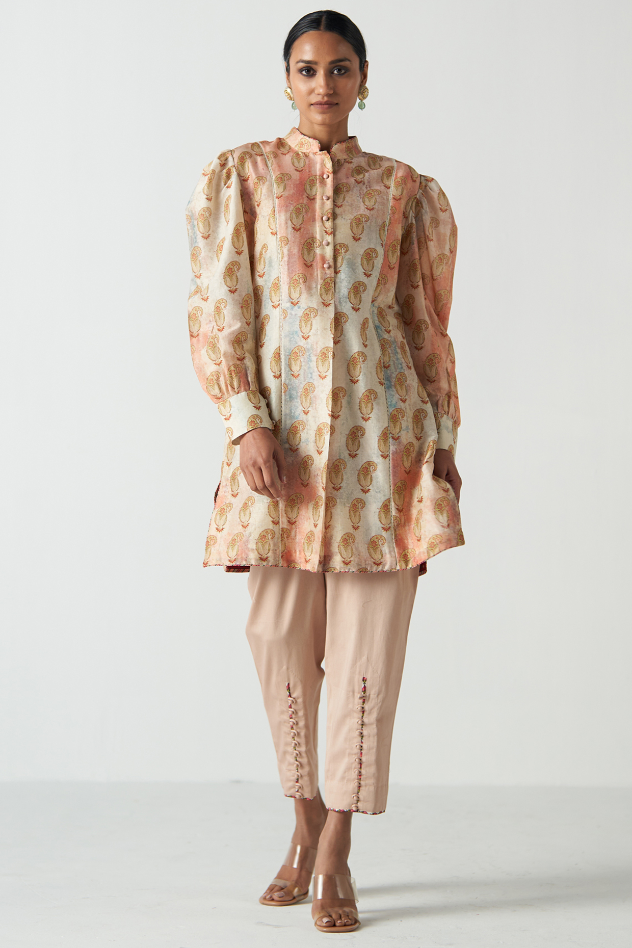 Peach Chanderi Screen Printed Kurta Set by Studio Bagechaa at Pernia's Pop Up Shop