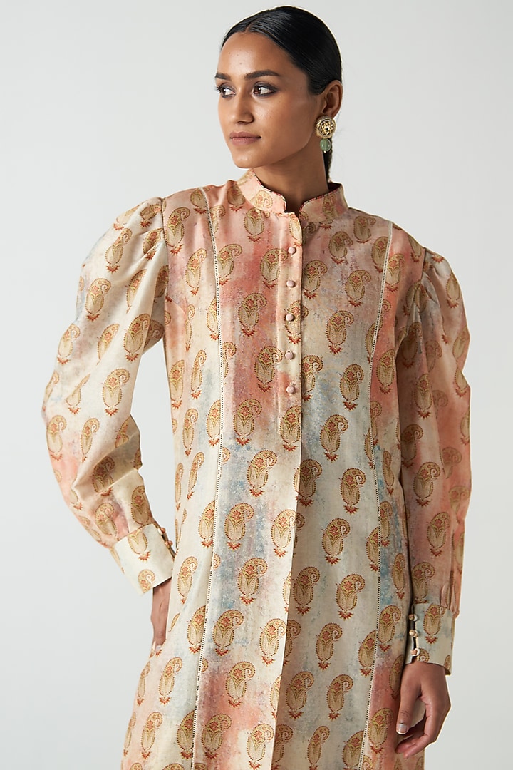 Peach Chanderi Screen Printed Kurta Set by Studio Bagechaa at Pernia's Pop Up Shop