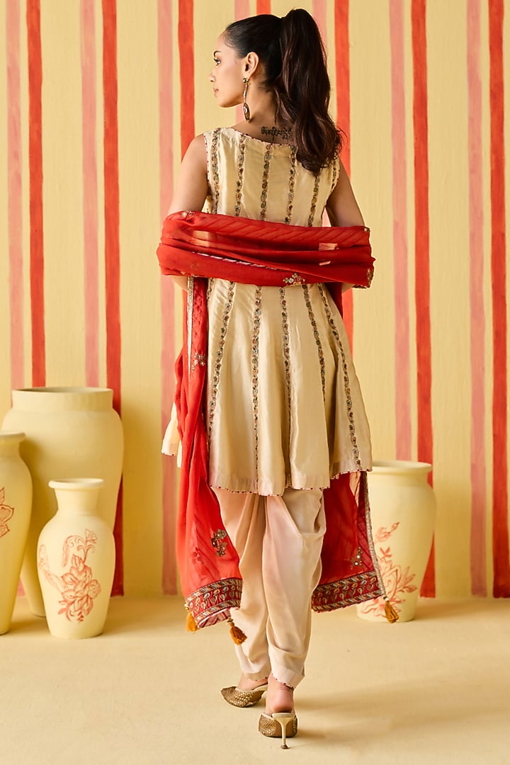 Beige Dola Silk Dola Silk Zardosi Work Dhoti Set by Studio Bagechaa at Pernia's Pop Up Shop