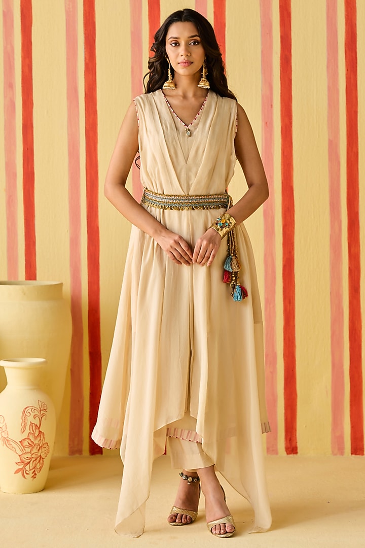 Beige Modal Chanderi Resham Work Kurta Set by Studio Bagechaa at Pernia's Pop Up Shop