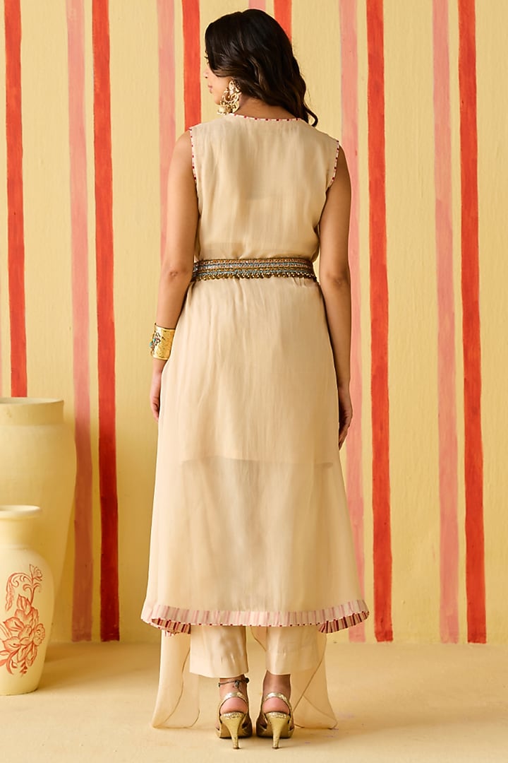 Beige Modal Chanderi Resham Work Kurta Set by Studio Bagechaa at Pernia's Pop Up Shop