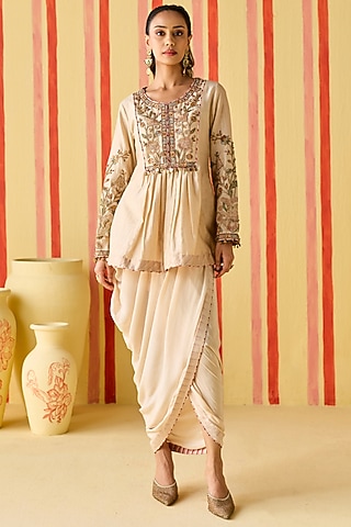 Beige Chanderi Resham & Zardosi Work Kurta Set by Studio Bagechaa