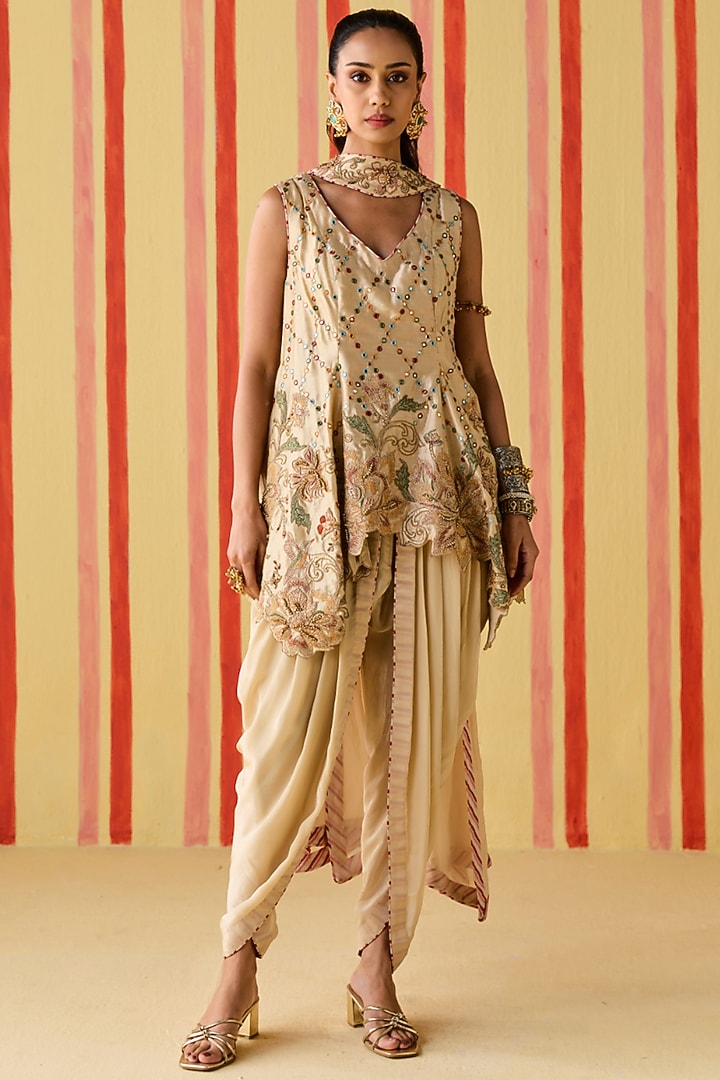 Beige Crepe & Organza Dhoti Set by Studio Bagechaa at Pernia's Pop Up Shop