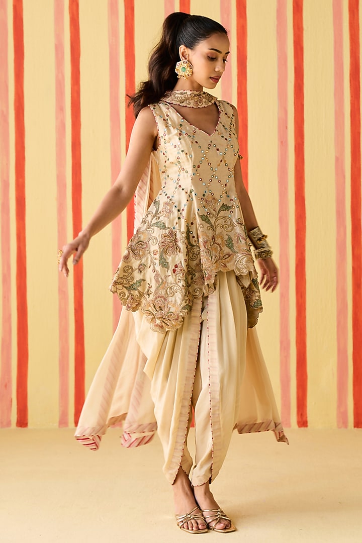 Beige Crepe & Organza Dhoti Set by Studio Bagechaa at Pernia's Pop Up Shop