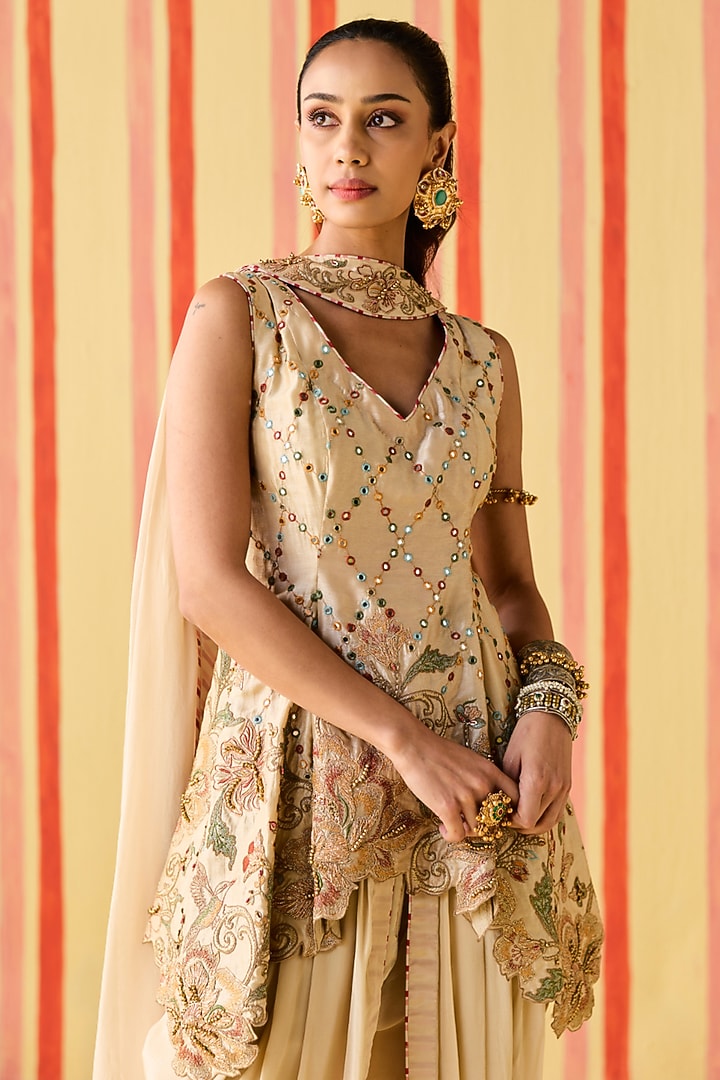 Beige Crepe & Organza Dhoti Set by Studio Bagechaa at Pernia's Pop Up Shop