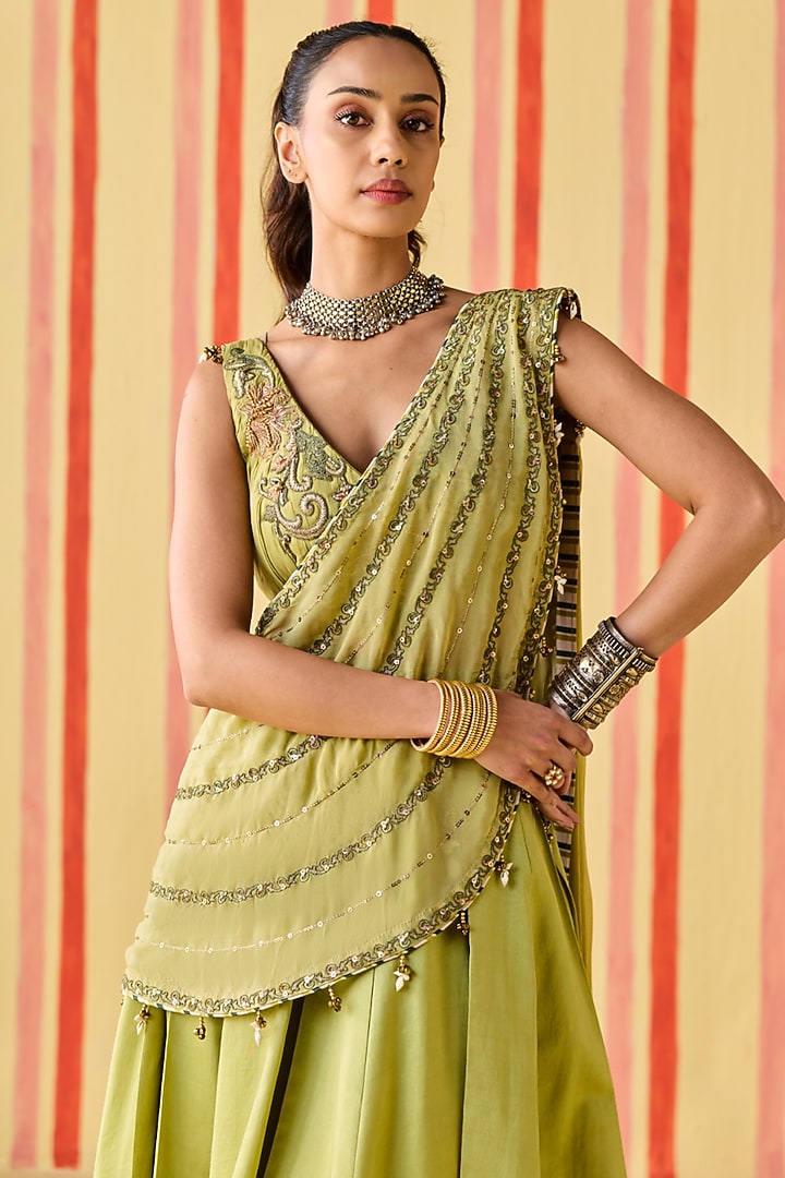 Green Chanderi & Organza Wedding Lehenga Set by Studio Bagechaa at Pernia's Pop Up Shop