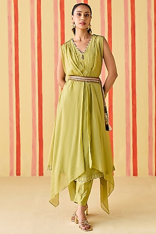 Green Modal Chanderi Resham Work Kurta Set by Studio Bagechaa