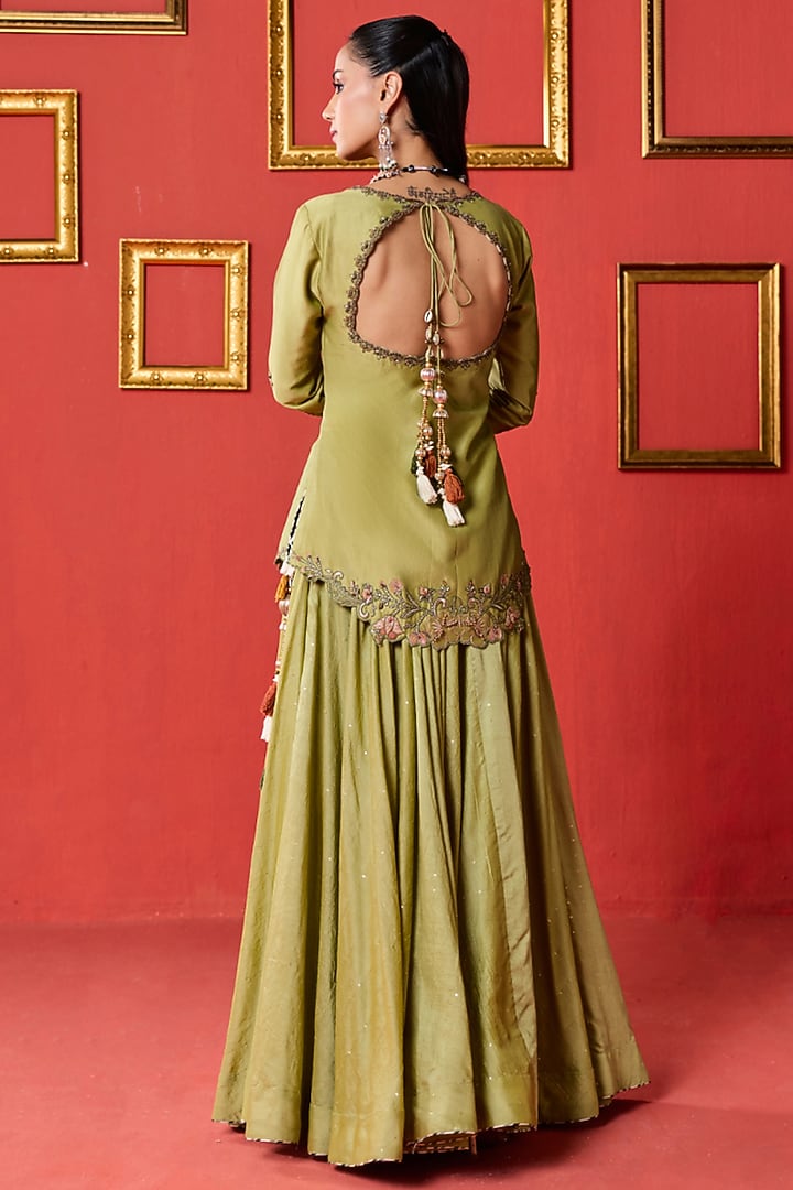 Green Chanderi & Organza Wedding Lehenga Set by Studio Bagechaa at Pernia's Pop Up Shop