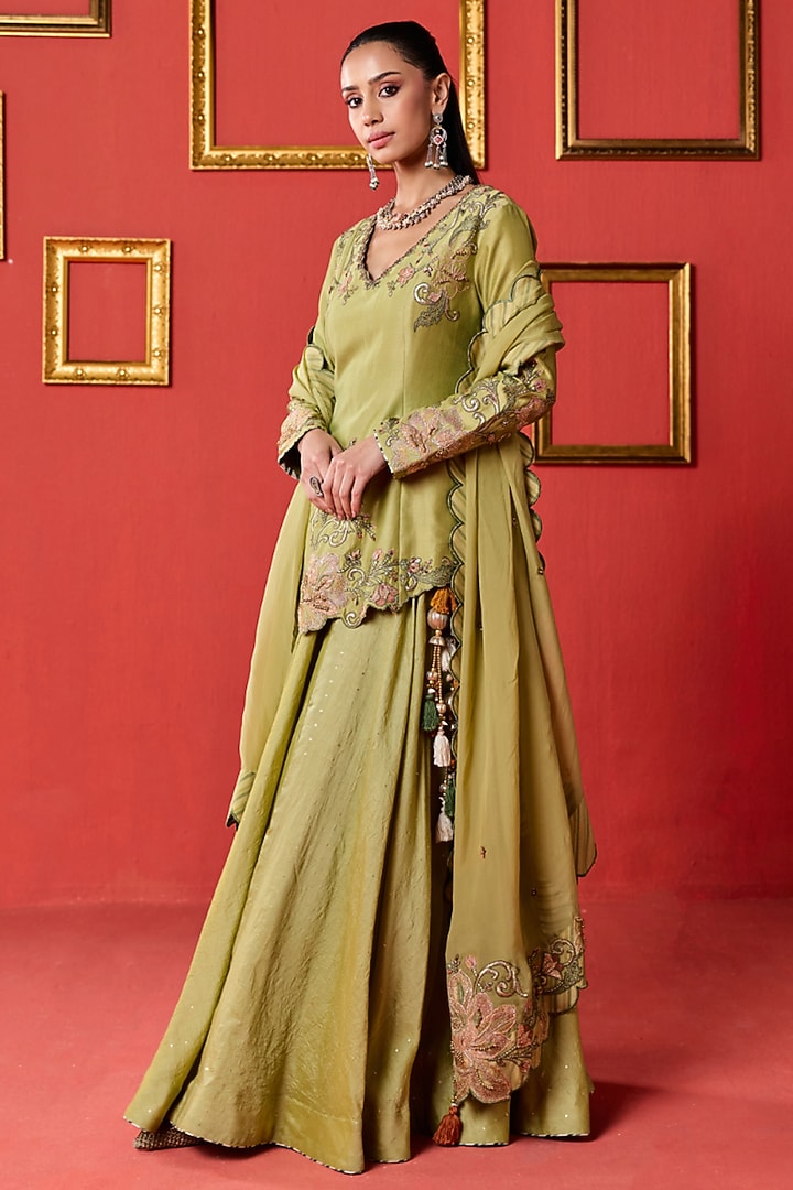 Green Chanderi & Organza Wedding Lehenga Set by Studio Bagechaa at Pernia's Pop Up Shop
